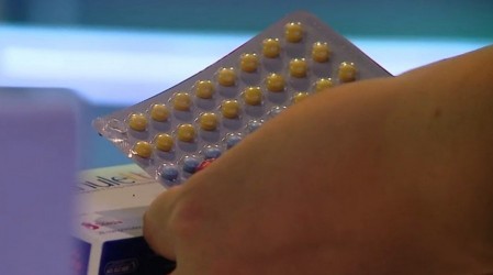 Polémica por venta de anticonceptivos: ISP anuncia que farmacias no deberán exigir receta médica