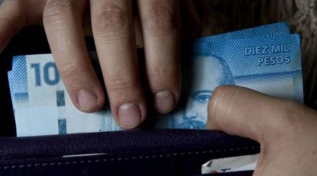 Préstamo solidario: Te contamos quiénes deberán acreditar disminución de renta para solicitarlo