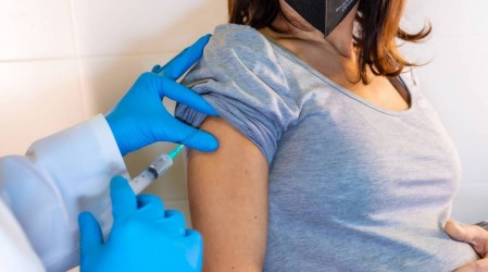Comienza proceso de inoculación para embarazadas: Revisa el calendario de vacunación contra el Covid-19