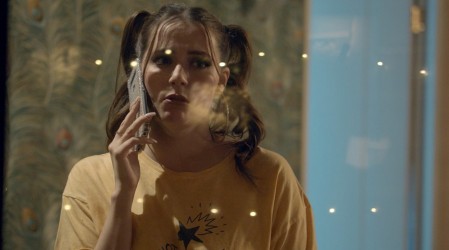 Esmeralda necesita que la apapachen