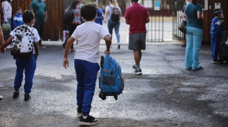 Bonos estudiantiles: Revisa a qué beneficios puede acceder tu grupo familiar
