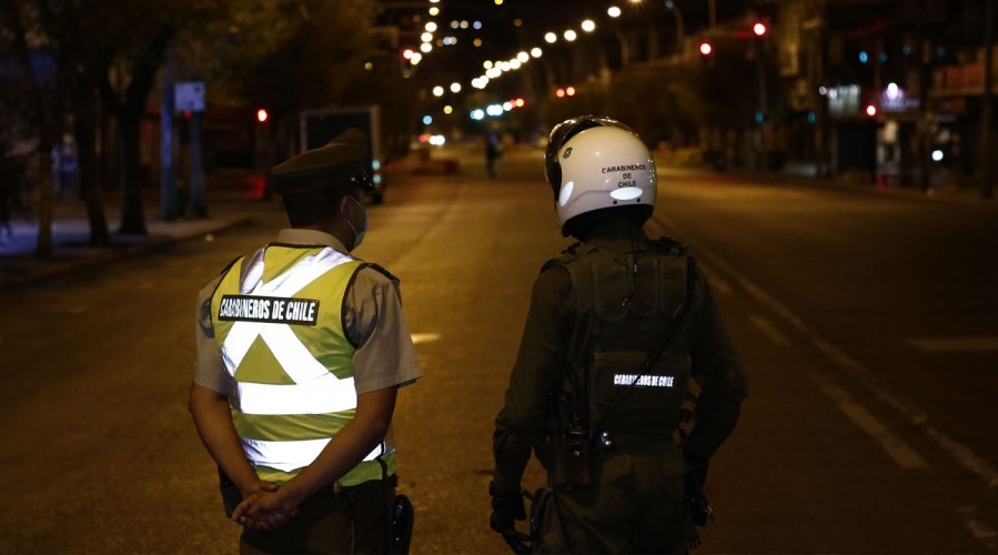 Toque de queda sábado 15 de mayo: Revisa a qué hora comienza la restricción de movilidad esta noche