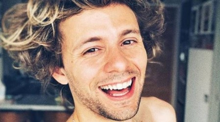 Joaquín Méndez presenta a su misteriosa polola con una romántica foto