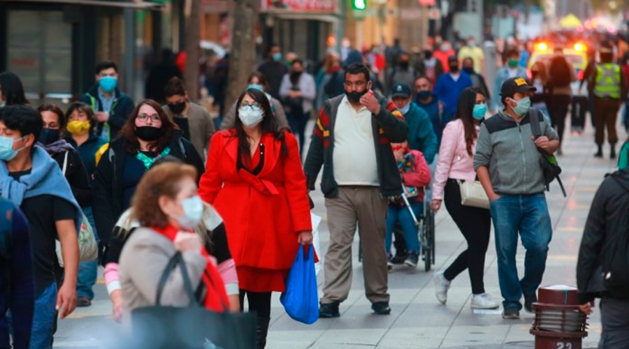 Puente Alto, Maipú y Santiago en la lista: Estas son las 20 comunas con más casos activos de coronavirus