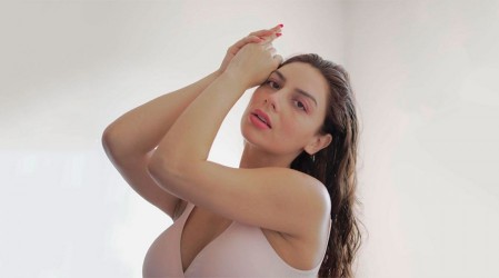 Kathy Contreras celebra su cuerpo a días de haber sido madre: "A 8 días del parto bajé 9 kilos"