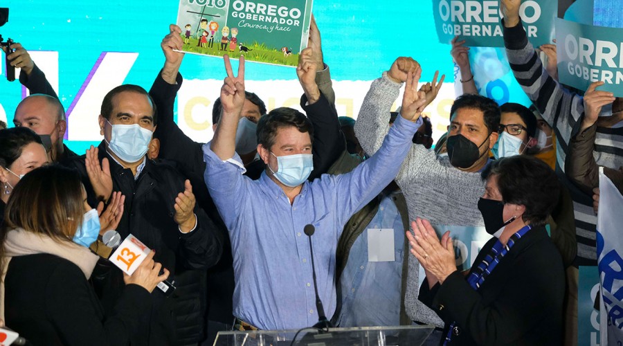 Claudio Orrego se convierte en el primer gobernador electo de la Región Metropolitana