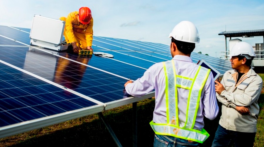 Ahorra en electricidad: ¿Cuáles son los requisitos para poner paneles solares en tu vivienda?