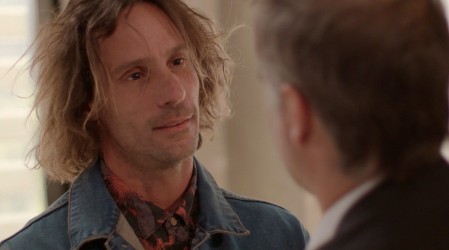 Emiliano enfrenta a Álvaro en la agencia