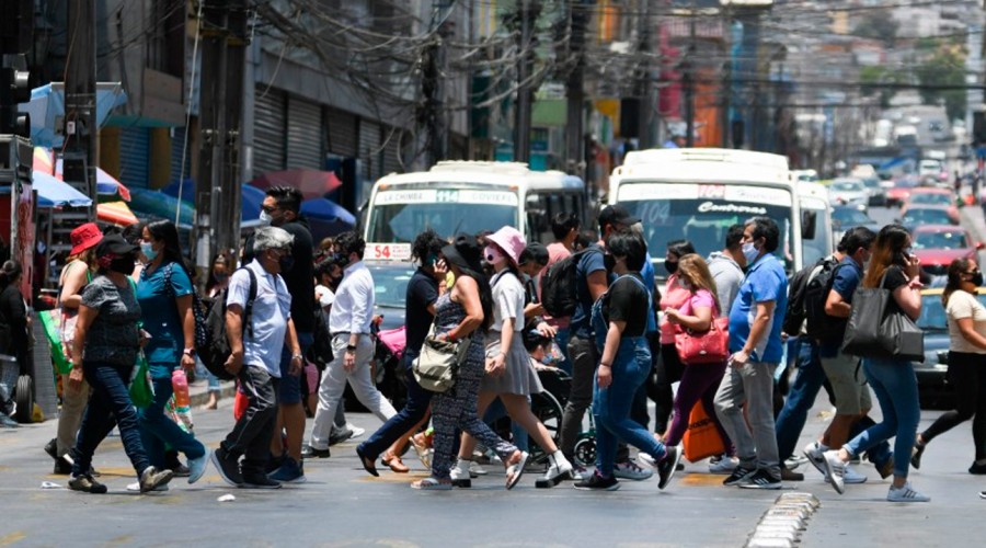 Puente Alto, Maipú y Santiago siguen en la lista: Conoce las 20 comunas con más casos activos de coronavirus