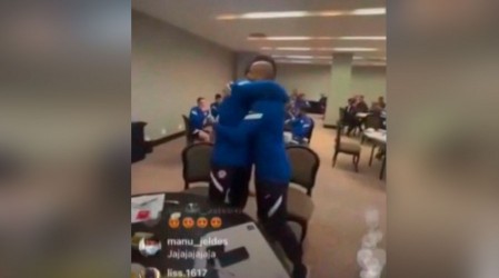 ¡Hicieron llorar a todo Chile!: Los detalles tras la reconciliación de Arturo Vidal y Claudio Bravo