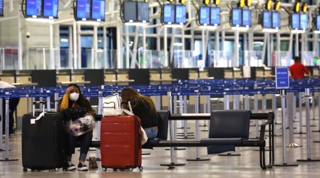Endurecen medidas para viajeros que ingresen al país: Gobierno anunció estrictos requisitos de entrada
