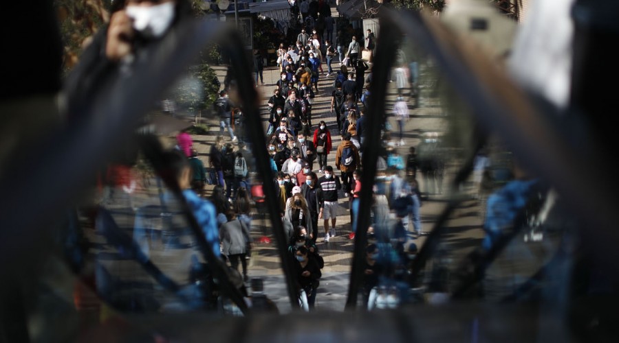 Puente Alto y Maipú lideran: Conoce las 20 comunas con más casos activos de Covid-19 en Chile Puente Alto y Maipú lideran: Conoce las 20 comunas con más casos activos de Covid-19 en Chile