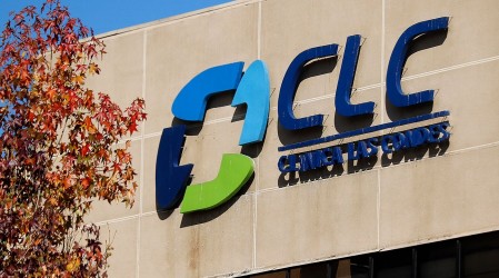 Polémica tercera dosis: Presidente del directorio de Clínica Las Condes se vuelve a vacunar fuera de protocolo