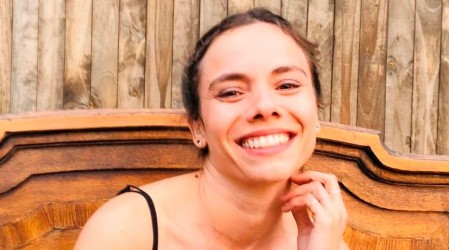 En compañía de su hija: María Gracia Omegna muestra sus rutas en trekking en la precordillera capitalina