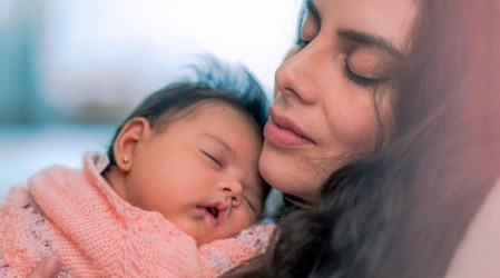 Kathy Contreras celebra los dos meses de su hija con emotivo mensaje