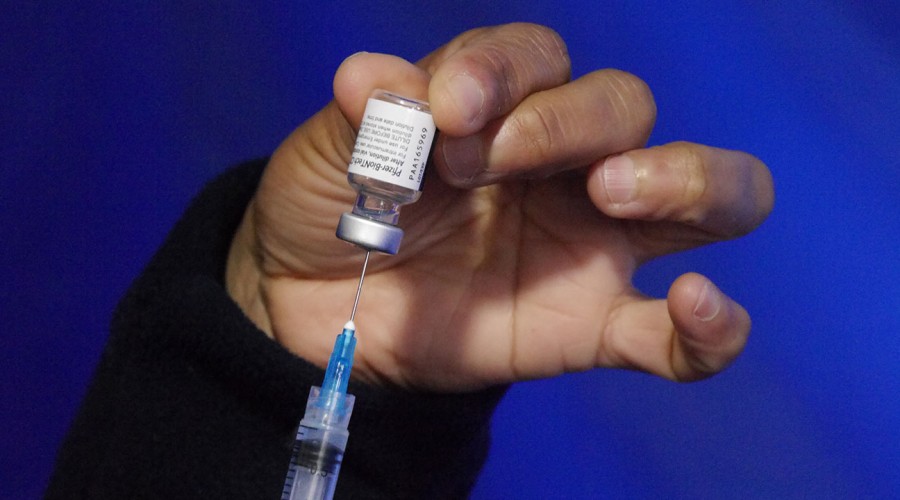 Minsal confirma tercera dosis: Gobierno estudia la fecha en que se aplicará inmunización contra el covid-19