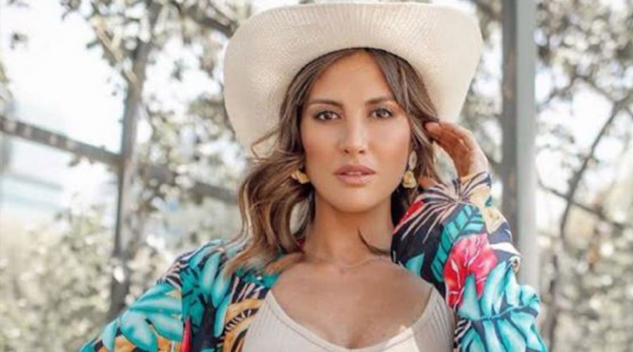 Karen Bejarano respondió a seguidora que la increpó por 'mala onda' Karen Bejarano respondió a seguidora que la increpó por 'mala onda'