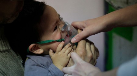 Pediatra entrega claves para reconocer el virus sincicial en los niños