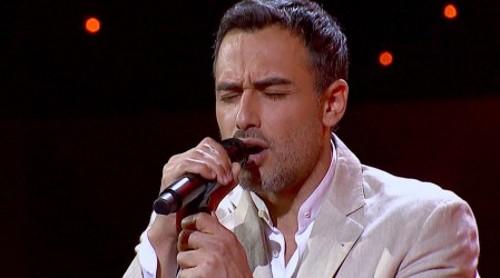 De fashionista a cantante: Marcelo Marocchino imitó a Eros Ramazzotti