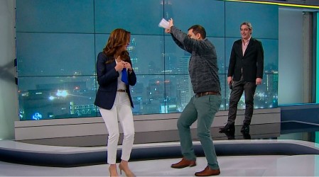 Priscilla Vargas sorprendió a televidentes improvisando pie de cueca en Meganoticias