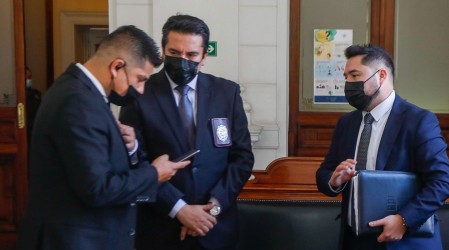 PDI llega a la Convención para llamar a declarar a Loncón y Bassa por el caso de Rojas Vade