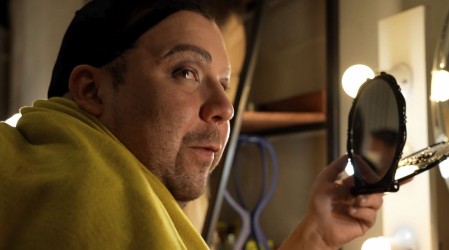 'La voy a cantar con el vestuario de la película': Andrés Sáez en la previa a su nuevo show como Cher