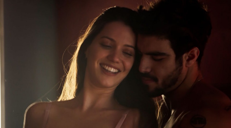 Rocky conquista a Fabiana - (Capítulo 27 - Parte 1)
