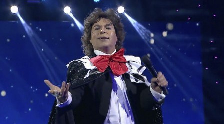 "Eres una estrella": El jurado llenó de elogios a Pastelito tras su tributo a Juan Gabriel