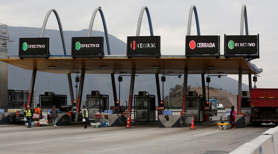 Vuelve el "peaje a luca": Revisa las medidas del MOP para evitar aglomeraciones este fin de semana largo
