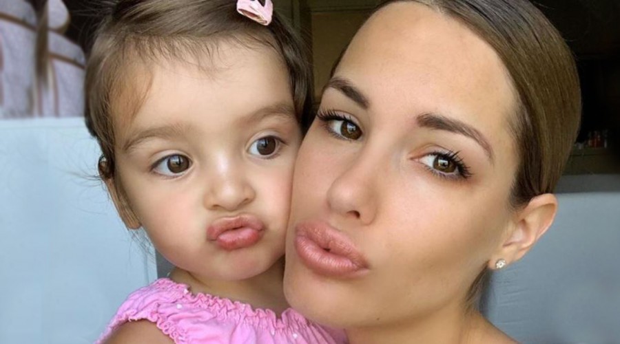 'Es una fotocopia de su madre': Así ha crecido la pequeña hija de Gala Caldirola y Mauricio Isla