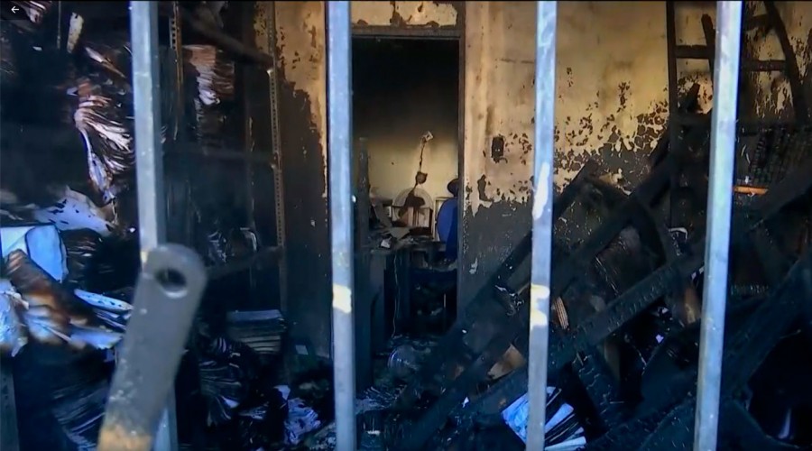 En manifestaciones del 18-O: Desconocidos quemaron oficina del Registro Civil en Puente Alto