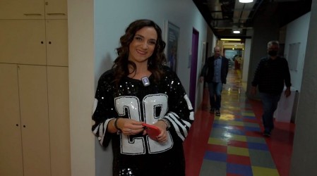 Renata Bravo nos invita a ver el próximo capítulo de 'Pecados Digitales'