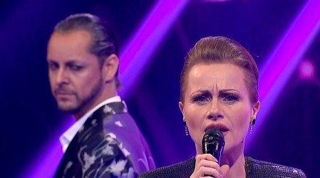 Amaya Forch y Sebastián Longhi cantan 'Sé que volverás' para cautivar al jurado