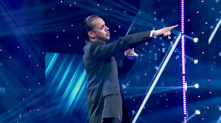 Sebastián Longhi se convierte en el nuevo eliminado de The Covers