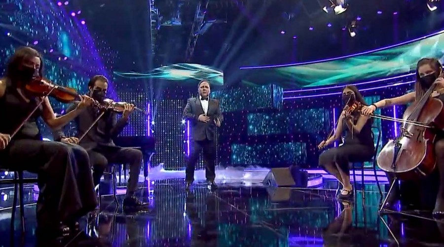 Mañana de Luis Jara ¡Andrés trae todo el romanticismo al escenario de The Covers!