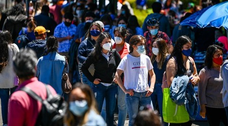 Se mantiene alza de contagios en el país: ¿Quiénes son considerados un contacto estrecho?