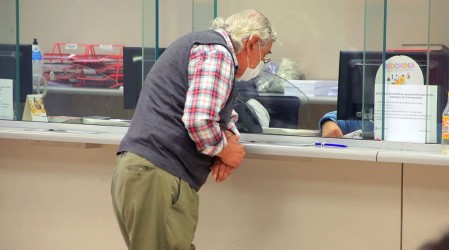 Diputado Labbé quiere extender el IFE para los adultos mayores