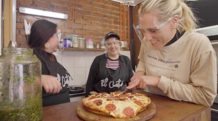 Virginia Demaría aprende de viejos oficios y gastronomía en Barrio Matta