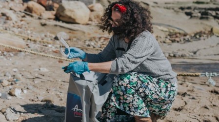 'Ama profundo, limpia profundo': La propuesta sustentable de la nueva teleserie nocturna de Mega