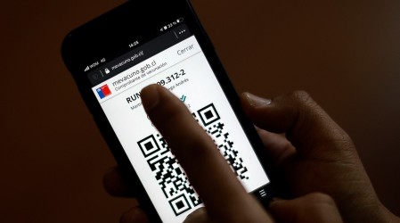 Desde diciembre: Inhabilitarán el Pase de Movilidad sin la dosis de refuerzo
