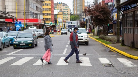 30 cambiarán de fase: Revisa el listado de comunas que avanzan y retroceden este 11 de diciembre