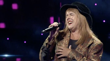 Paulina Magnare se transformó en Fabiana Cantilo en 'The Covers 2'