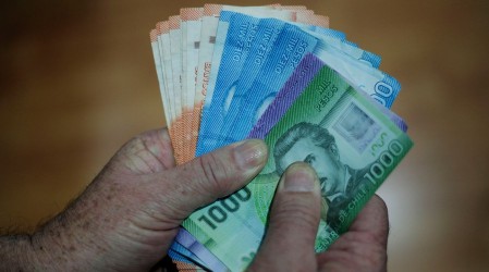 Postula hasta el 20 de diciembre al Subsidio Protege y recibe $200 mil pesos