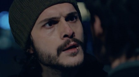 Emrah rescata a las mujeres Koçovali (Capítulo 63 - Parte 1)