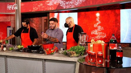 ¡Manos a la obra! Serrucho preparó el almuerzo para compartir la magia de Coca-Cola