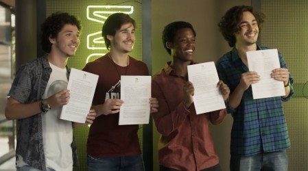 La banda 4.4 firma con la disquera de Gordo (Capítulo 57 - Parte 1)