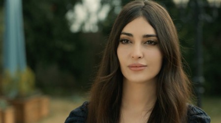 Mujgan le declara la guerra a Zuleyha (Capítulo 208 - Parte 1)