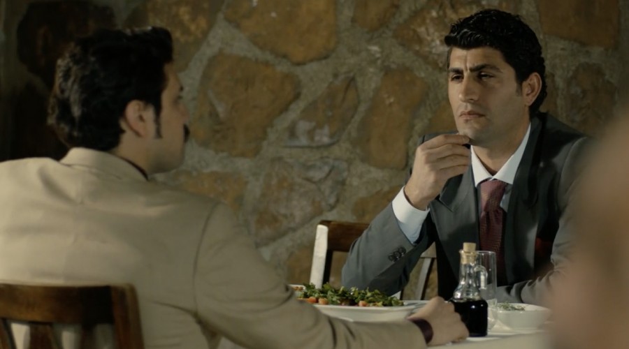 Fekeli se entera de un negocio secreto en Cukurova (Capítulo 209 - Parte 2)