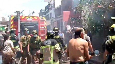 Nuevo incendio afecta a campamento de Laguna Verde en Iquique