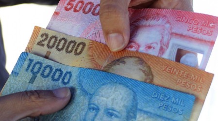 Revisa los beneficios que suben sus montos tras el aumento sueldo mínimo